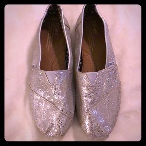 Toms Silver Glitter Flats Size 8.5
